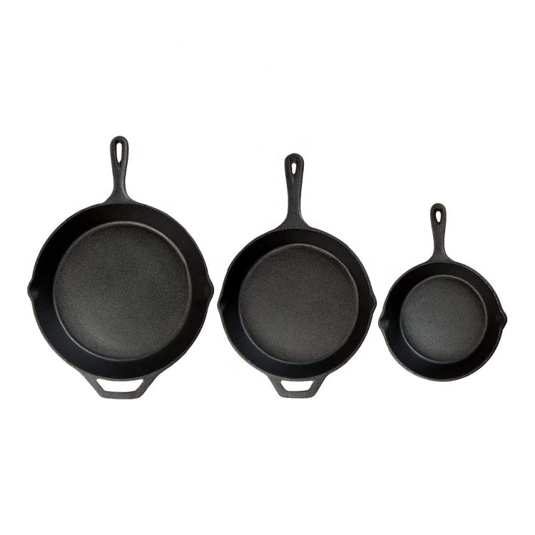 CAST IRON SKILLETS, FRYING PAN SET OF 3 IN DIFFERENT SIZES