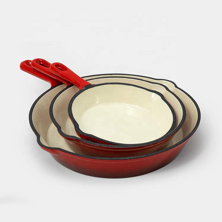 3 PC ENAMELED CAST IRON SKILLET SET-RED, (6